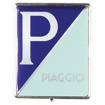 Vespa PIAGGIO clip in horn cover badge set