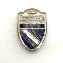 Lambretta (France) legshield badge 