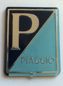 Vespa PIAGGIO plastic horn cover badge GS / SS180 image #1