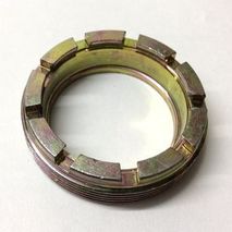 Vespa L/H thread bearing retainer 046688