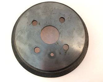 Vespa 50 9 / 10 inch rear brake drum image #1